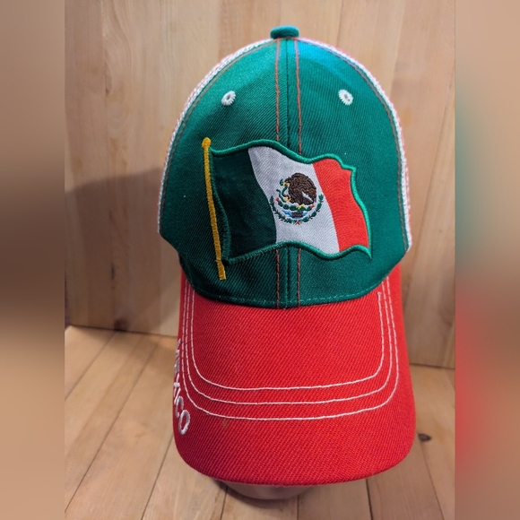 Green and Red Mexico Flag Cap - Picture 1 of 6